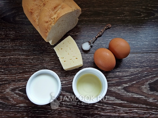 Ингредиенты для гренок с сыром и яйцом на сковороде
