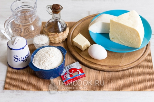 Ингредиенты для хачапури с сыром на сковороде