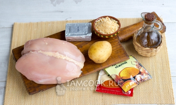 Ингредиенты для вкусных куриных котлет из куриной грудки в духовке