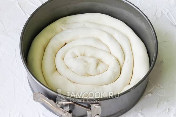 Рулет улитка из теста фило с картофелем, шпинатом и грибами - пошаговый рецепт с фото