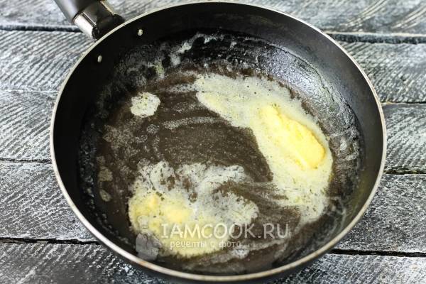 Омлет рецепт на сковороде с молоком пышный фото пошагово