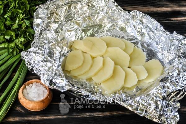 Купаты с картошкой в духовке – пошаговый рецепт приготовления с фото