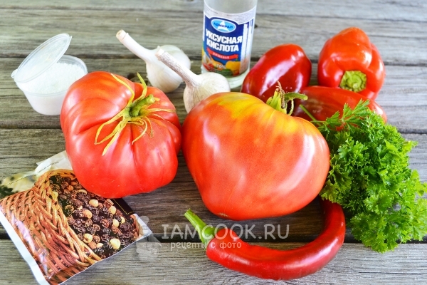 Ингредиенты для кетчупа с болгарским перцем на зиму в домашних условиях