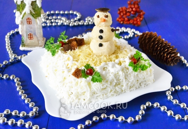 Рецепт салата «Зимушка» со снеговиком