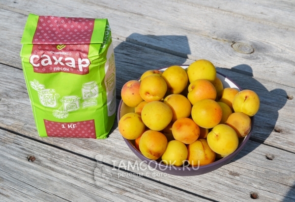 Ингредиенты для варенья из абрикосов в мультиварке
