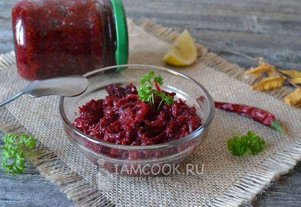 Салат из редьки, свеклы и моркови