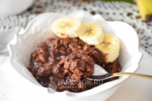 Рецепт шоколадной овсяной каши с бананом
