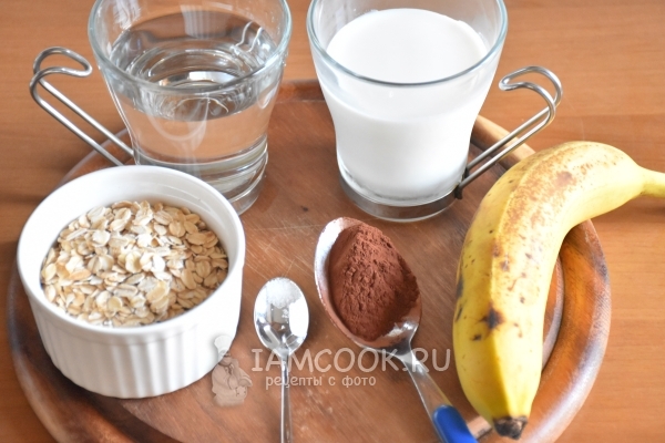 Ингредиенты для шоколадной овсяной каши с бананом