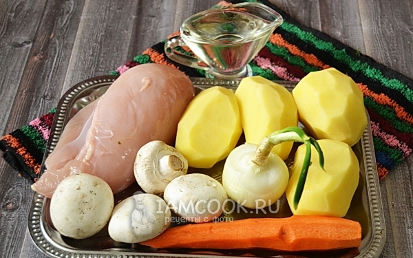 Ингредиенты для картошки с курицей и грибами в мультиварке