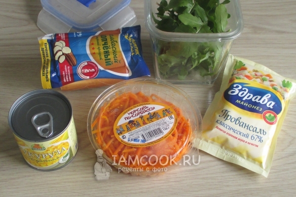 Ингредиенты для салата с корейской морковью и кукурузой