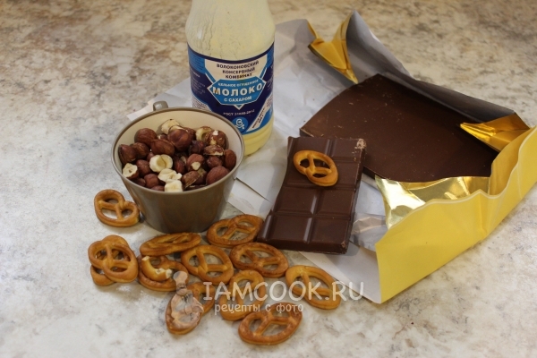 Ингредиенты для шоколадного фаджа с фундуком