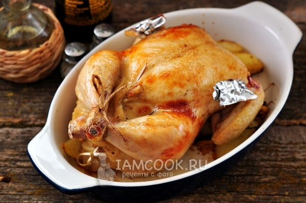 Фото курицы, фаршированной картошкой, в духовке
