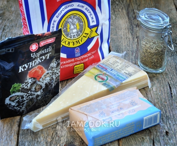 Ингредиенты для сырных палочек с ароматными травами и кунжутом