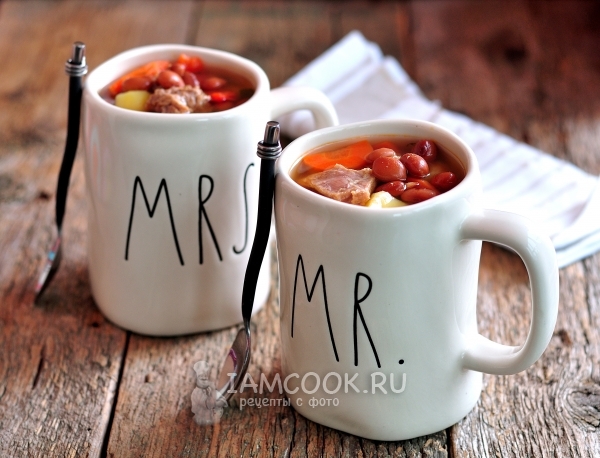 Фото фасолевого супа с красной консервированной фасолью