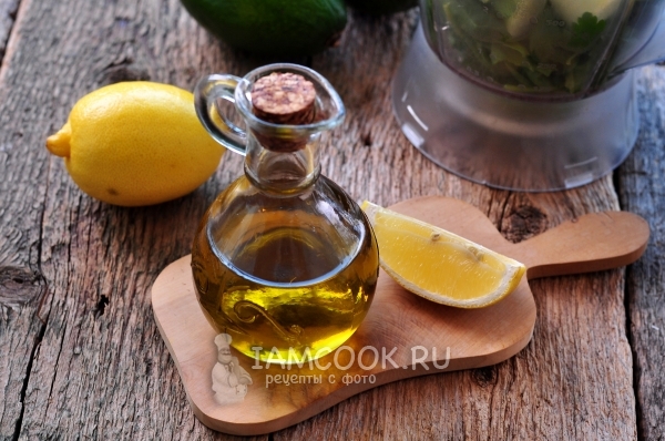 Подготовить дольку лимона и масло