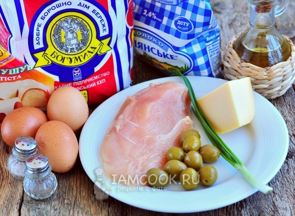 Ингредиенты для куриных маффинов с сыром