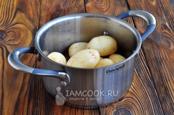 Картошка с грибами под сыром в духовке | Рецепт