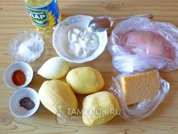 Ингредиенты для картошки с курицей и сыром в духовке