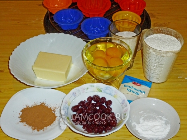 Ингредиенты для двухцветных кексиков с вишней