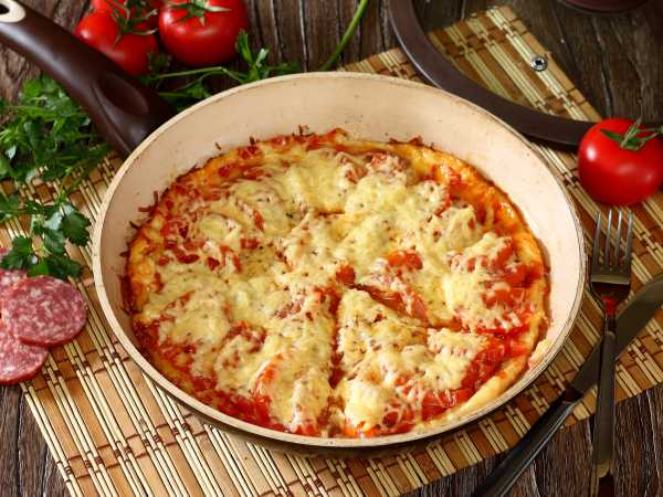 Рецепт Пицца на простокваше. Калорийность, химический состав и пищевая ценность.