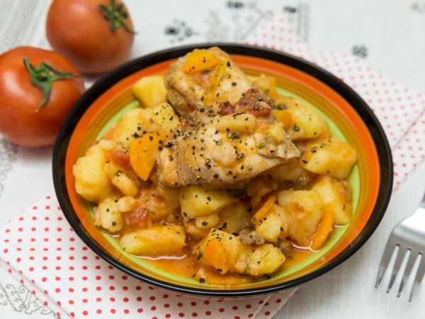 Рецепт приготовления вкусной тушеной картошки с курицей