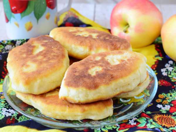 Пирожки с яблоками на сковороде