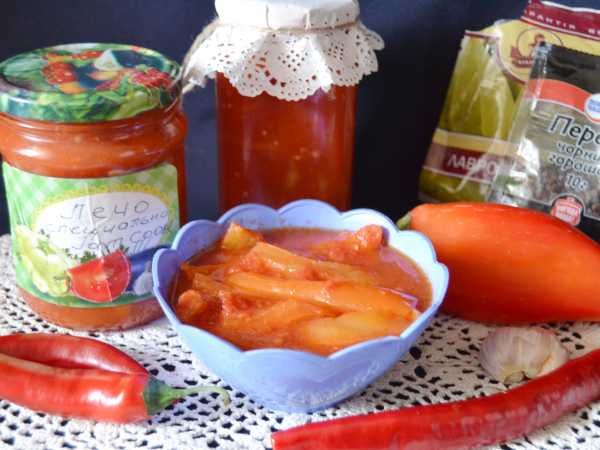 Фаршированные баклажаны с чечевицей в томатном соусе
