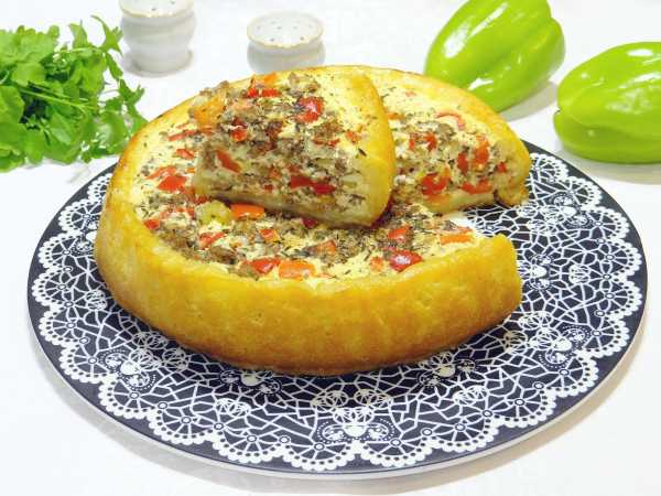 Перец, фаршированный мясом и рисом
