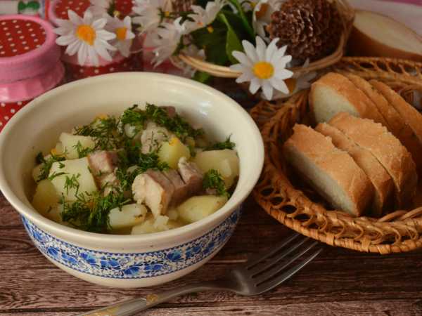 Тушеная картошка со свининой на сковороде - рецепт автора Ирина Пронько