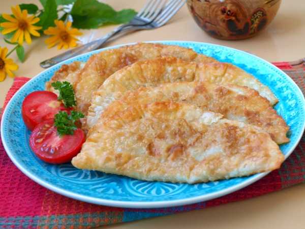 Тонкие пирожки с картошкой на кефире — рецепт с фото пошагово