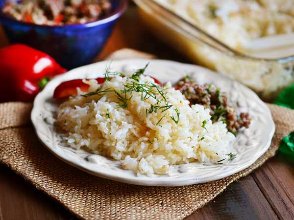 Рис с овощами и свининой в духовке