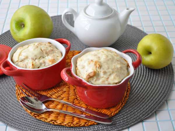 Творожная запеканка с яблоками — рецепты с пошаговыми фото и видео