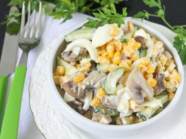 Вкусный салат с грибами: рецепт с жареными шампиньонами