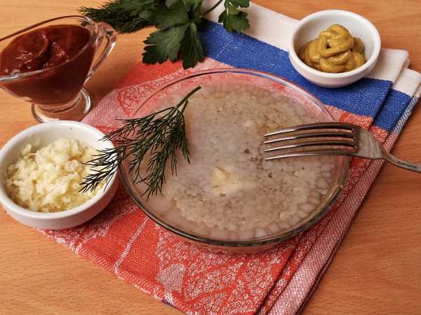 Традиционный домашний холодец из рульки и свиных ножек – пошаговый рецепт приготовления с фото