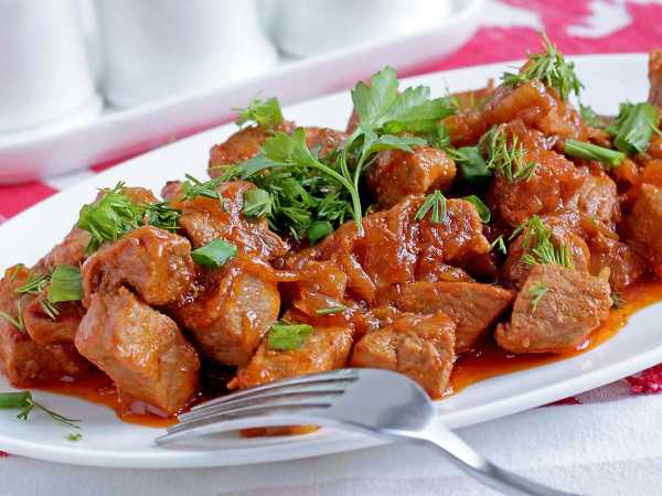 Поджарка из свинины: рецепт на сковороде с луком и морковью