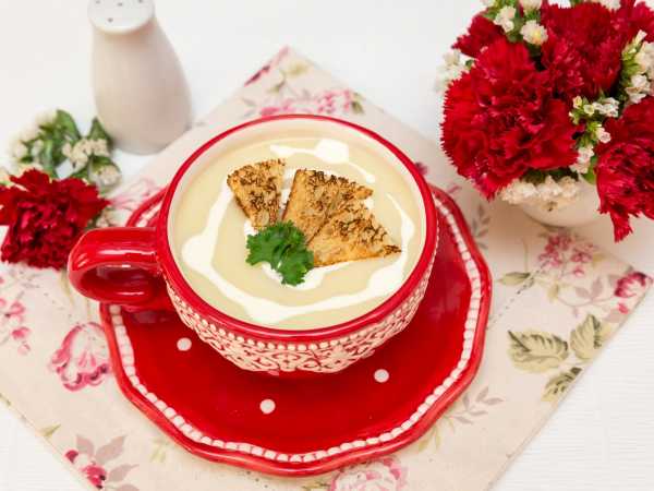 Рецепт картофельного супа со сливками и чесноком: быстро и вкусно