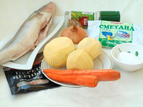 Ингредиенты для рыбы в горшочках с овощами
