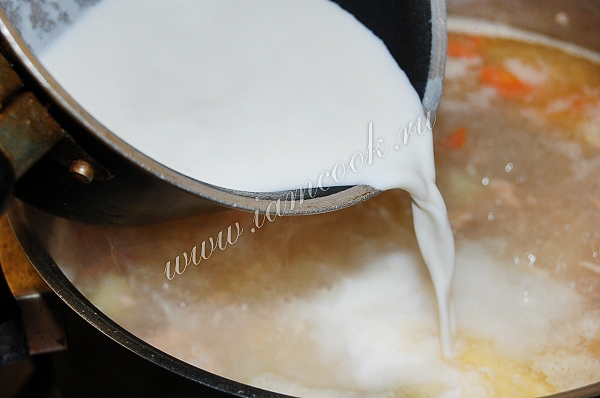 Варим вкусный сливочный суп с рыбой