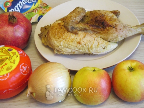 Ингредиенты для куриного салата с яблоками