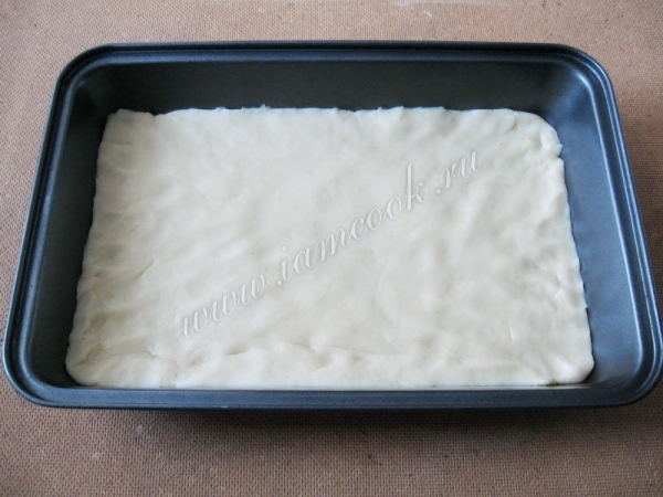 Раскатать тесто для тертого пирога