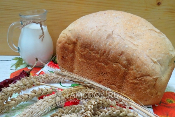 Фото хлеба с перцем чили, укропом и чесноком