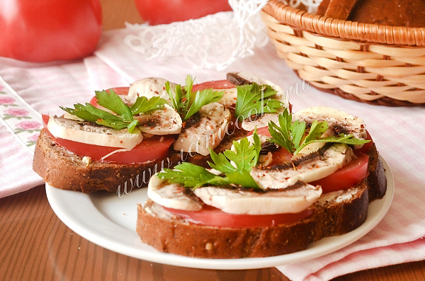 Рецепт бутербродов со свежими помидорами