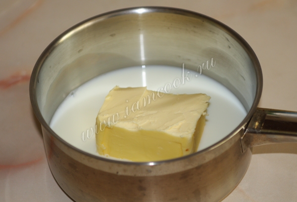 Сливочное масло в молоке