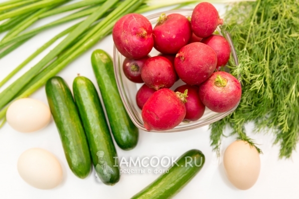 Ингредиенты для овощного салата с яйцом