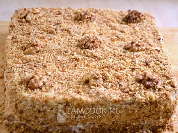 Рецепт торта «Медовик» с грецкими орехами