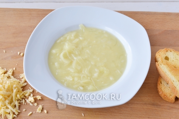 Налить суп в тарелку