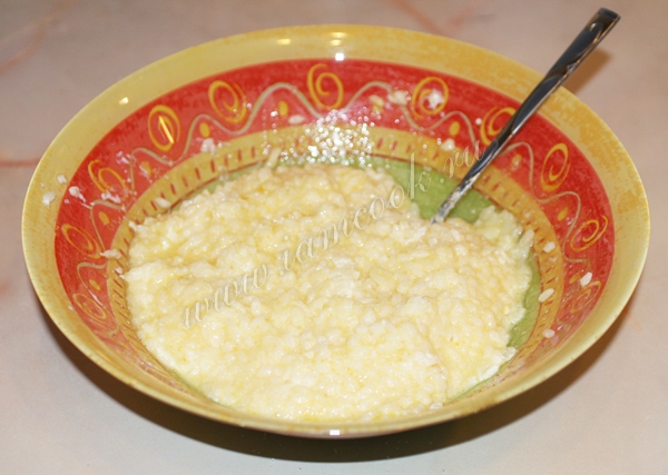 Желтковую смесь добавить к рису