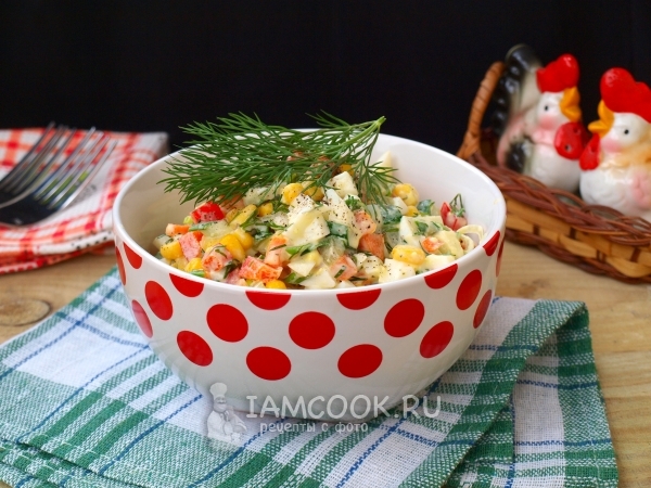 Рецепт салата с кукурузой и яйцами