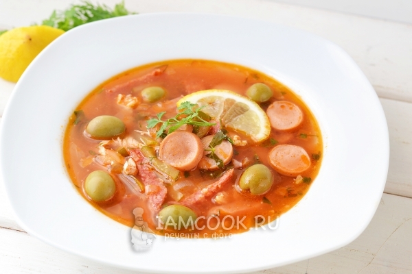 Фото классического супа-солянки