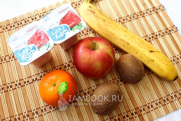 Ингредиенты для фруктового салата с йогуртом